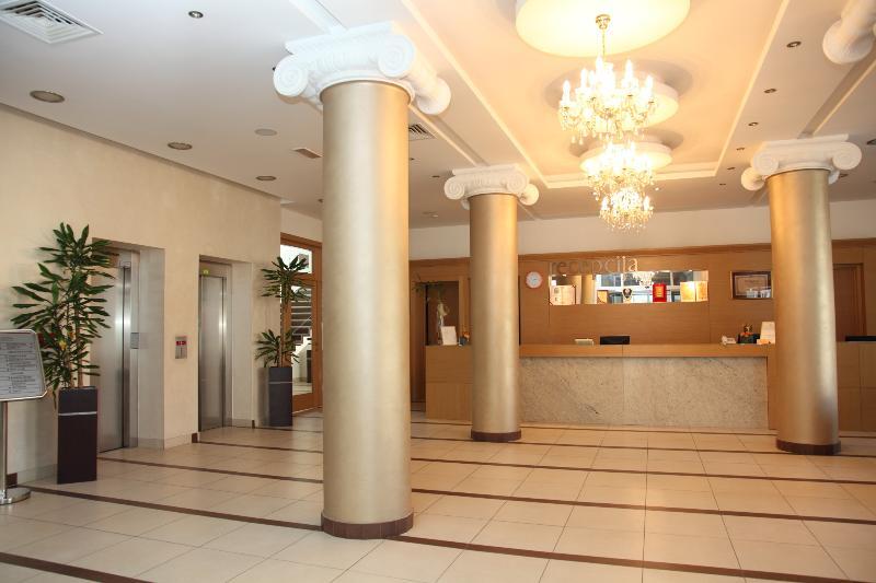 Hotel Vojvodina ซเรนยานิน ภายนอก รูปภาพ
