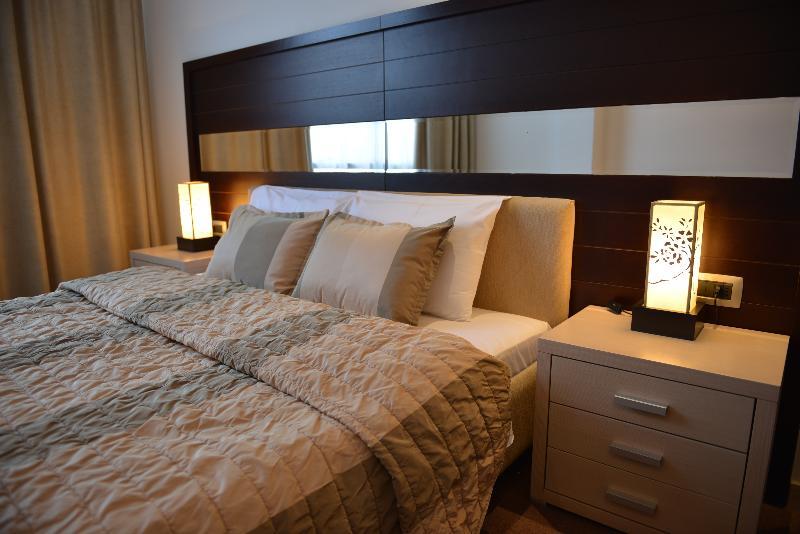 Hotel Vojvodina ซเรนยานิน ภายนอก รูปภาพ