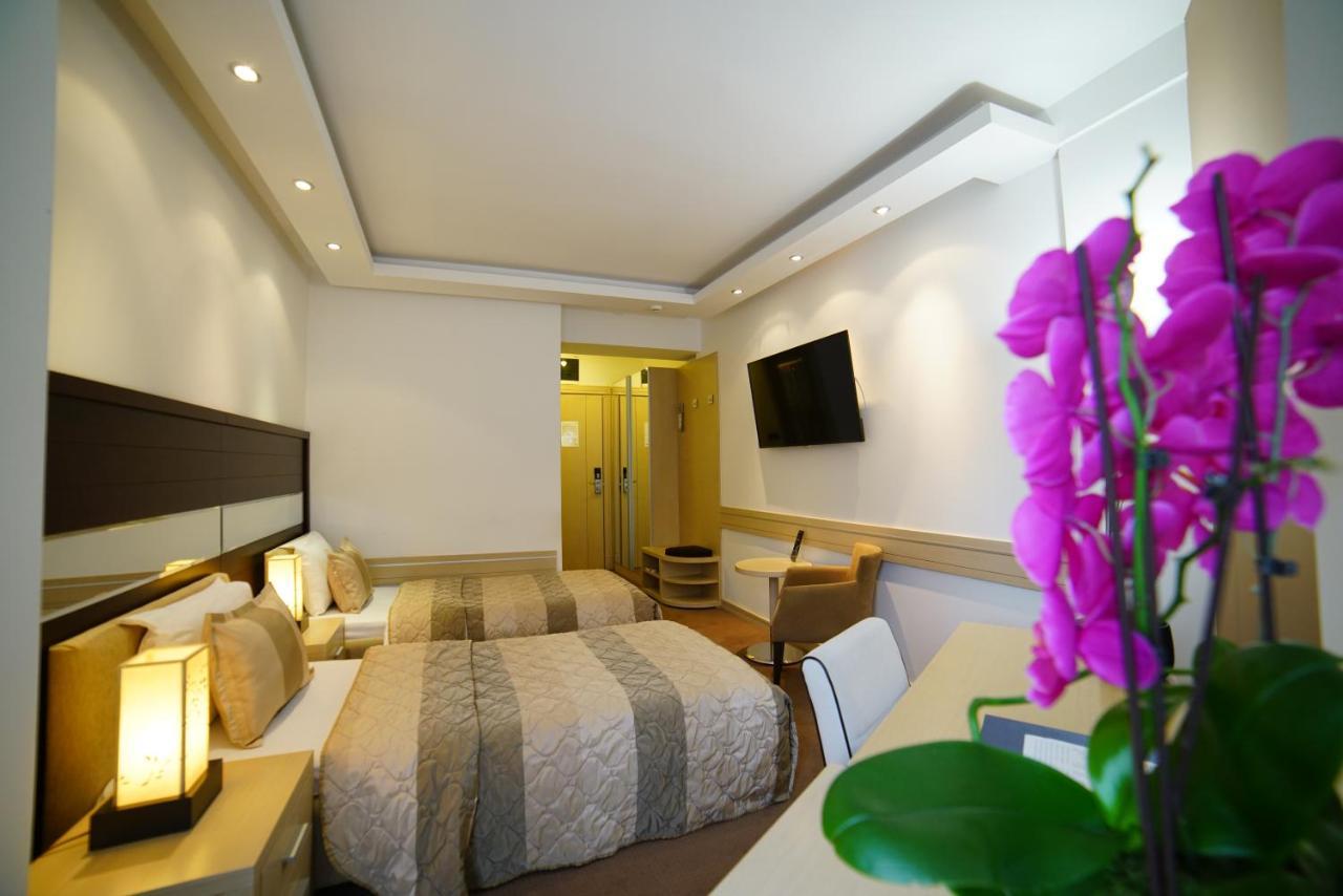 Hotel Vojvodina ซเรนยานิน ภายนอก รูปภาพ